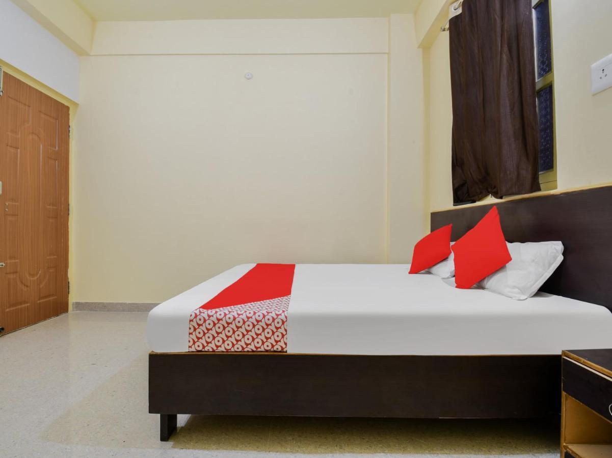 Oyo 84806 Swarna Palace 巴特那 外观 照片